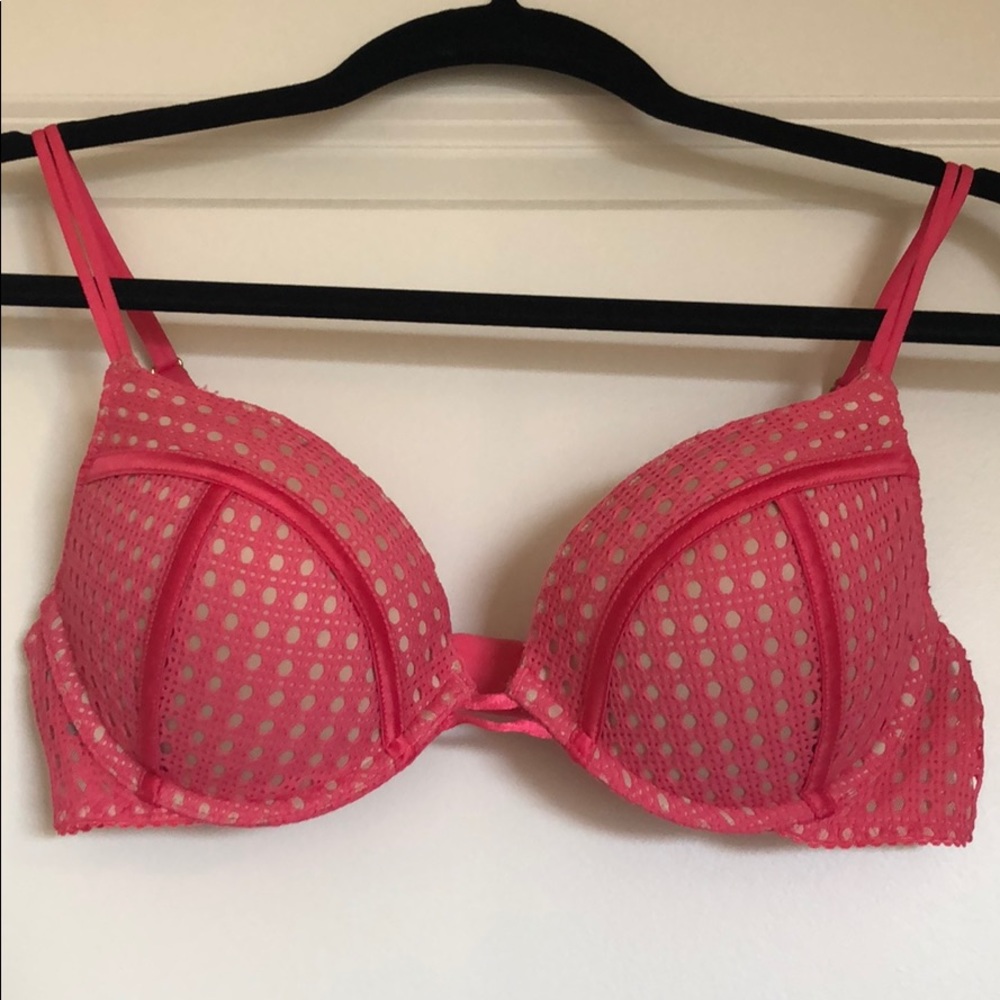 Victoria’s Secret Very Sexy Push-up 36B